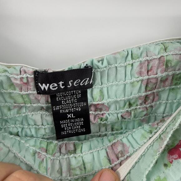 Wet Seal Y2K Floral Smocked Tube Dress with Pockets Size XL Description: - Picture 3 of 9